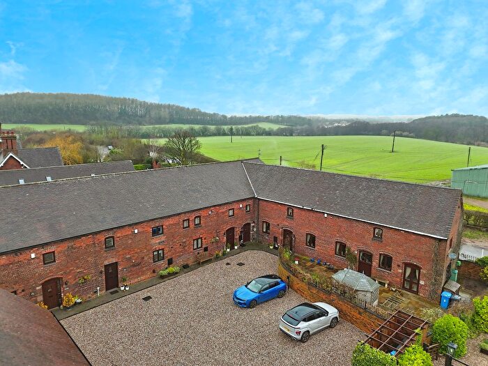 3 Bedroom Barn Conversion For Sale In Manor Farm Barns, Essington, Wolverhampton, WV11
