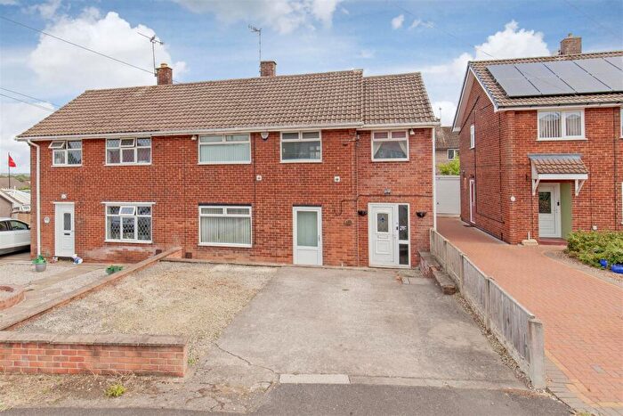 4 Bedroom Semi-Detached House For Sale In Church Lane, Calow, Chesterfield, S44
