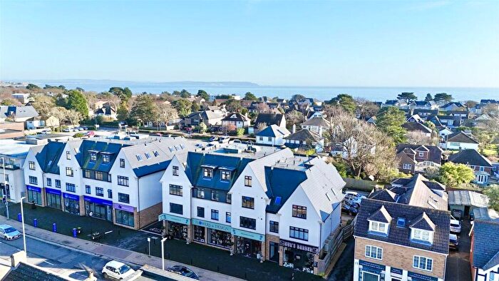 2 Bedroom Apartment For Sale In Lymington Road, Highcliffe On Sea, Christchurch, Dorset, BH23