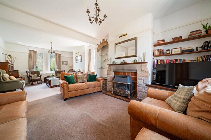 5 Bedroom Farm House For Sale In Main Road, Darley Bridge, DE4