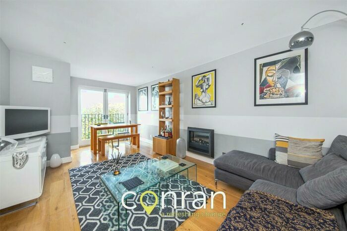 1 Bedroom Apartment To Rent In Harlinger Street, Woolwich, SE18