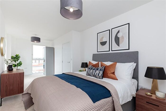 1 Bedroom Flat To Rent In Thunderer Street, London, E13