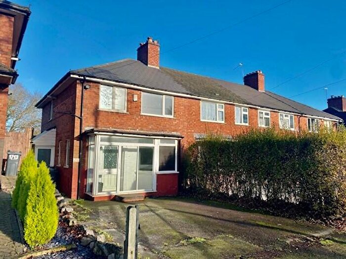 3 Bedroom End Of Terrace House For Sale In Bristol Road South Birmingham., B45