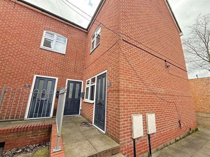 1 Bedroom Flat To Rent In Market Place, Willenhall, WV13