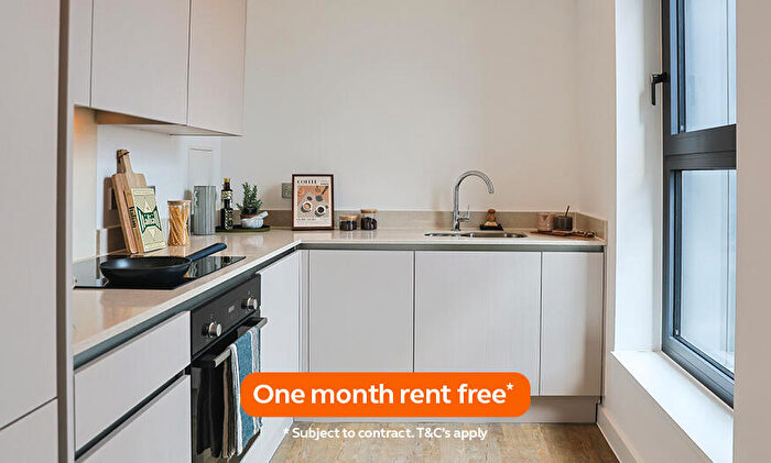 2 Bedroom Apartment To Rent In The Silver Yard, Birmingham Birmingham, B4