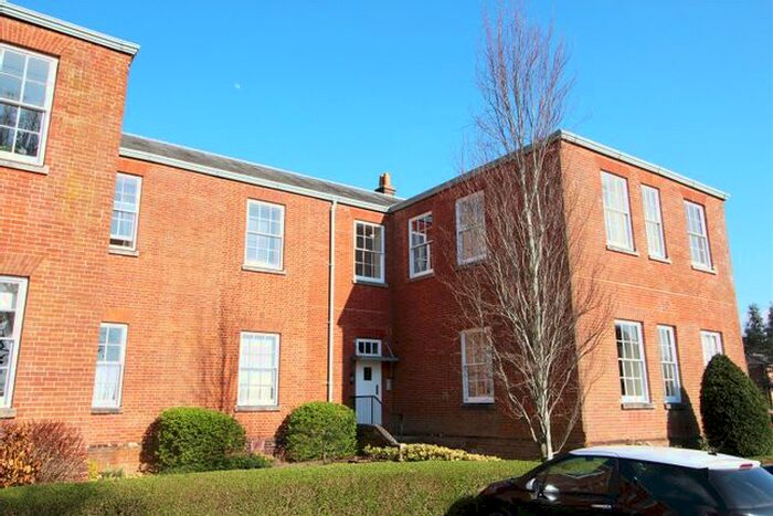 2 Bedroom Flat To Rent In Consort Mews, Knowle, Fareham PO17