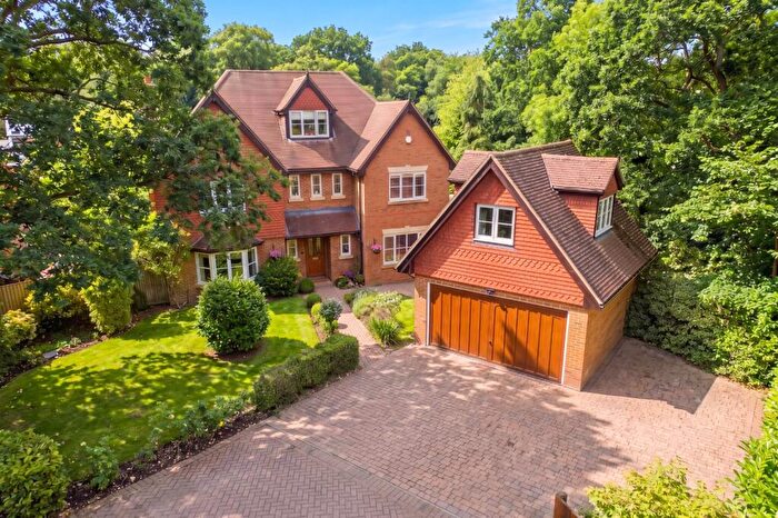 5 Bedroom Detached House For Sale In Kilnside, Goughs Lane, Warfield, Berkshire, RG12