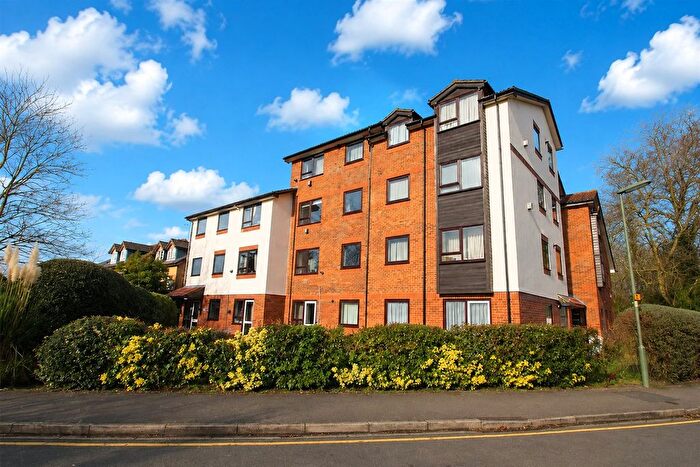 1 Bedroom Flat To Rent In Gresham Road, Staines-Upon-Thames, TW18
