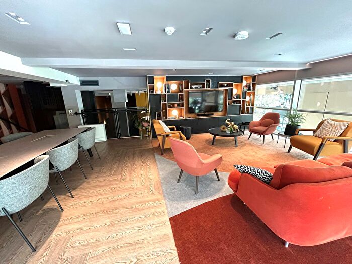 2 Bedroom Property To Rent In Silbury Boulevard, Milton Keynes, MK9