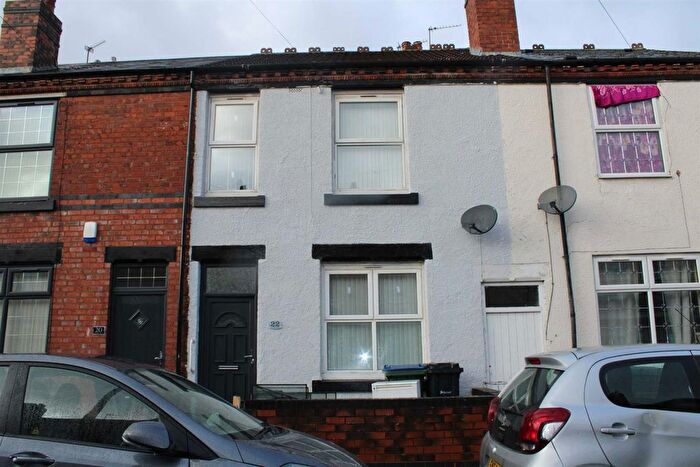 3 Bedroom Terraced House To Rent In Barker Street, Oldbury, B68