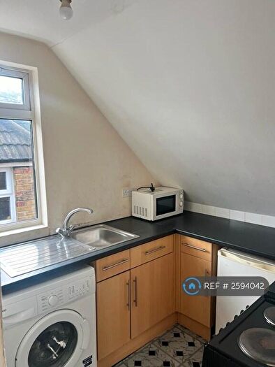 1 Bedroom Flat To Rent In Beachborough Road, Folkestone, CT19