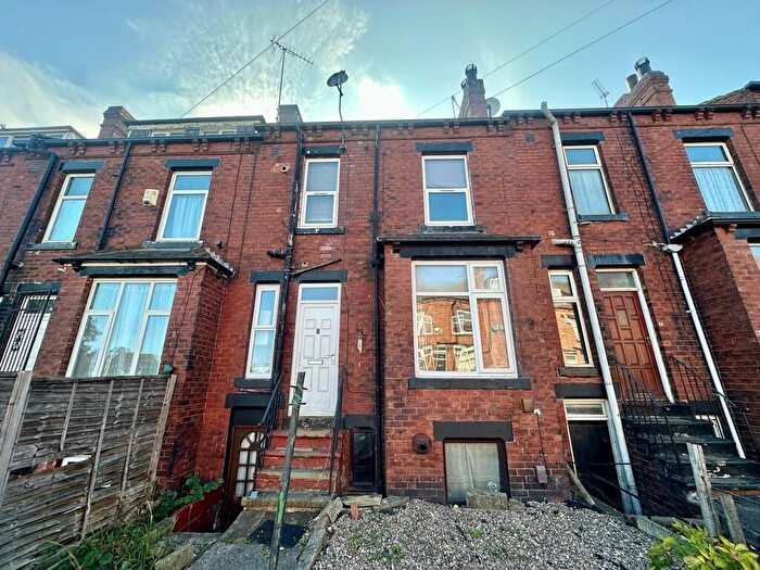 2 Bedroom Terraced House To Rent In Pasture View, Armley, LS12