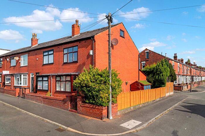 2 Bedroom End Of Terrace House For Sale In Rainshaw Street, Bolton, BL1