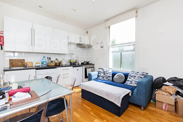 1 Bedroom Flat To Rent In Camden Road, Islington, N7