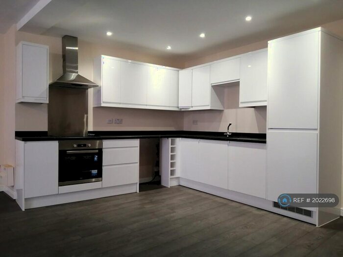 2 Bedroom Maisonette To Rent In Curtain Mill, Newark, NG24