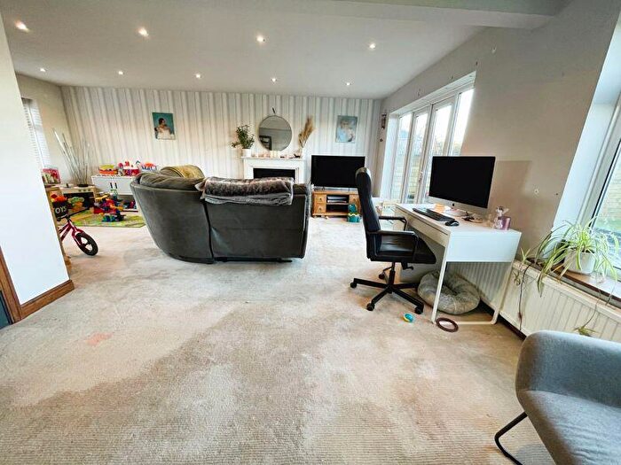 4 Bedroom Detached House For Sale In Chatton Close, Bury, BL8