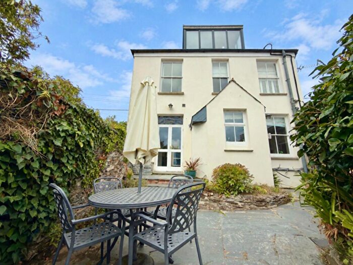 3 Bedroom Detached House For Sale In Padstow, PL28