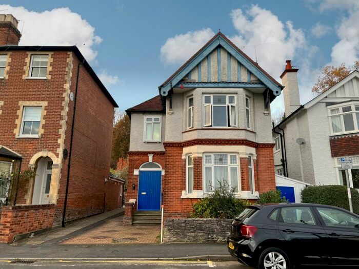 4 Bedroom Detached House To Rent In High Park Road, Farnham GU9