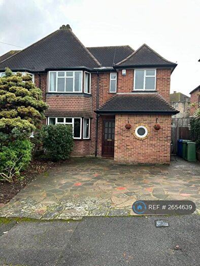 4 Bedroom Semi Detached House To Rent In Keswick Road, West Wickham, BR4