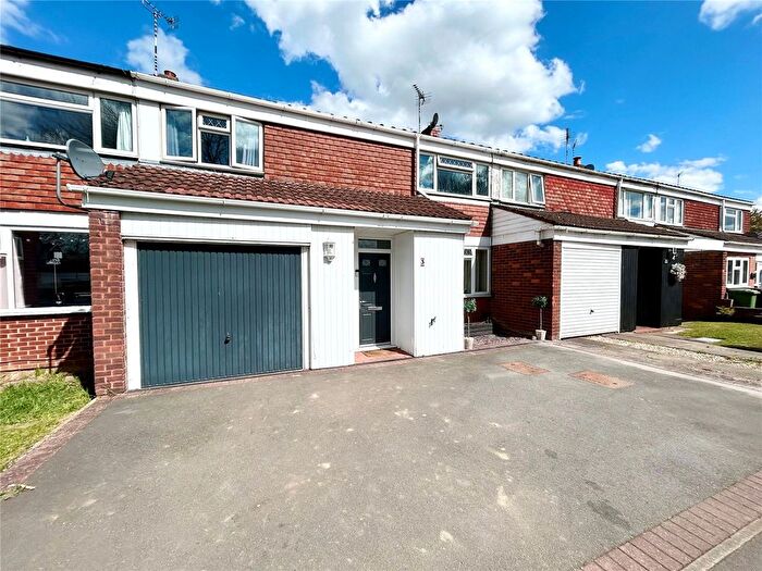 3 Bedroom Terraced House For Sale In Leicester Crescent, Atherstone, Warwickshire, CV9