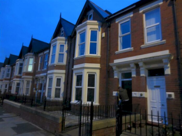 1 Bedroom Flat To Rent In Wingrove Road, Arthurs Hill, Newcastle Upon Tyne, NE4