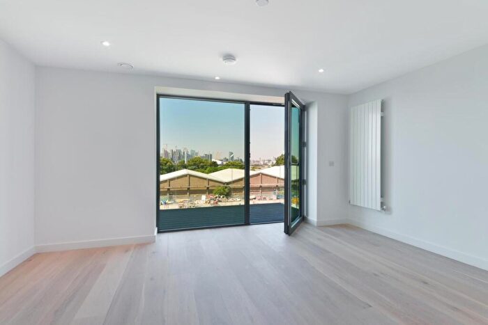 1 Bedroom Apartment To Rent In Fairwater House, Royal Wharf, London, E16