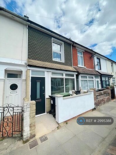 3 Bedroom Terraced House To Rent In Walden Road, Portsmouth, PO2