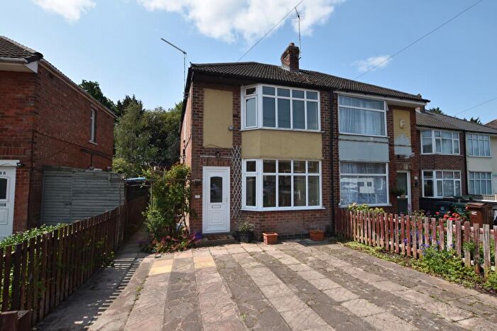 3 Bedroom Semi-Detached House For Sale In Bottleacre Lane, Loughborough, LE11