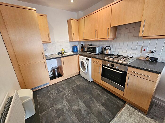 1 Bedroom Flat To Rent In Holmes Court, Maidstone, ME15
