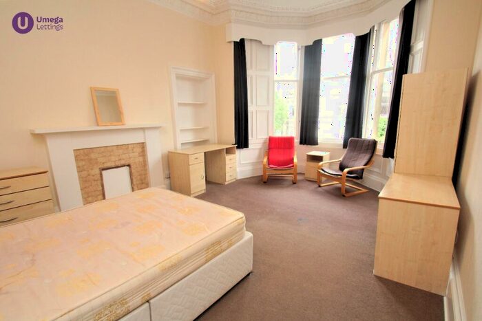 4 Bedroom Flat To Rent In Thirlestane Road, Marchmont, Edinburgh, EH9
