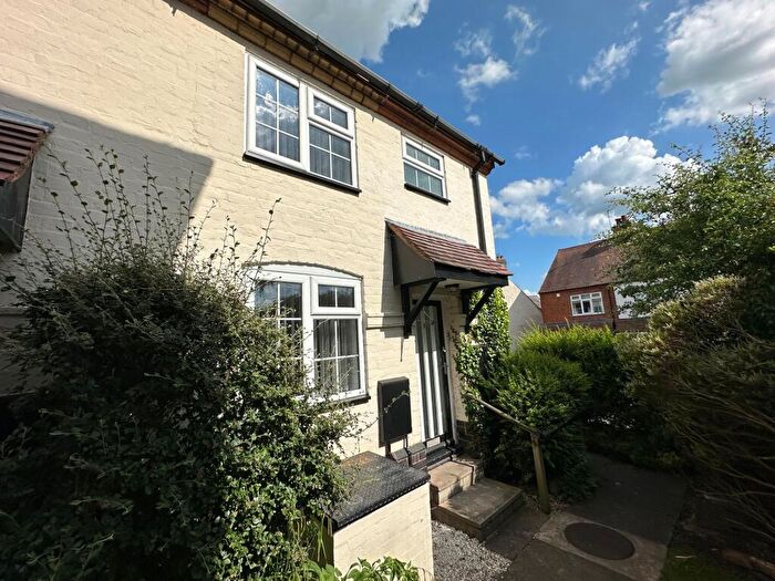 2 Bedroom End Of Terrace House To Rent In Church Lane, Kingsbury, B78