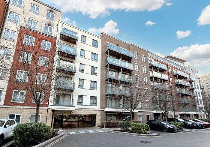 1 Bedroom Flat For Sale In Flat Emerald House, Commander Avenue, Colindale, London, NW9