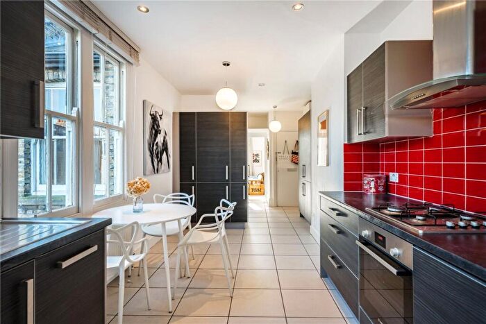 1 Bedroom Flat For Sale In North Worple Way, Barnes, SW14