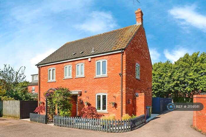 4 Bedroom Detached House To Rent In Hawkmoth Close, Walton Cardiff, Tewkesbury, GL20