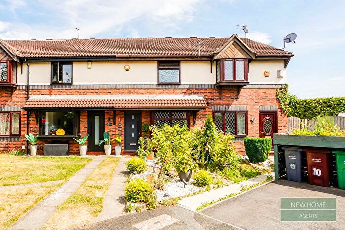 3 Bedroom Terraced House For Sale In Badby Close, Manchester, M4