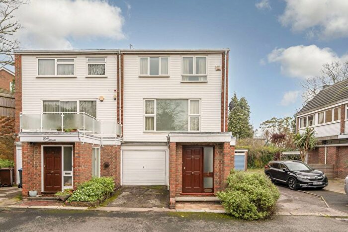 5 Bedroom Semi-Detached House For Sale In Lansdowne Close, Wimbledon Village, London, SW20