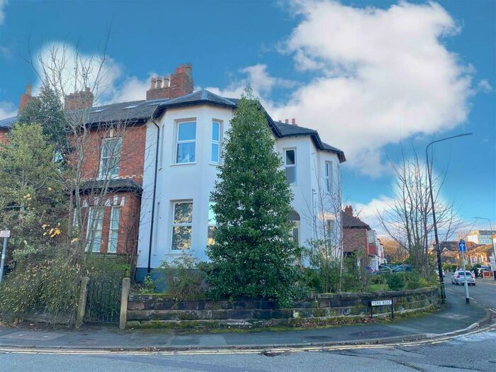 2 Bedroom Duplex To Rent In Atkinson Road, Sale, Manchester, M33