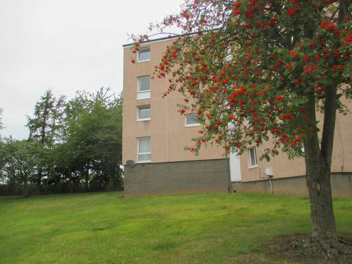 2 Bedroom Maisonette To Rent In Dochart Terrace, Dundee, DD2