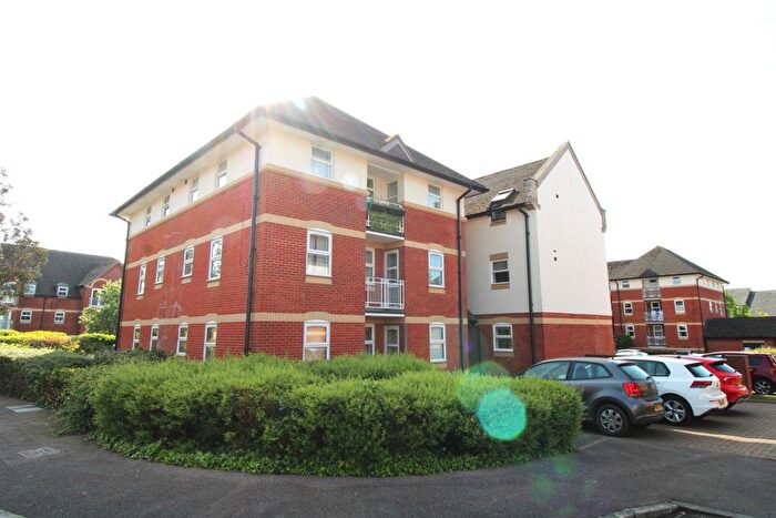 2 Bedroom Flat To Rent In Jackman Close, Abingdon, Oxfordshire, OX14