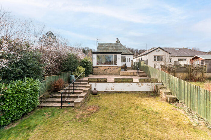 2 Bedroom Bungalow For Sale In Bradford Road, Cottingley Bridge, Bingley, West Yorkshire, BD16