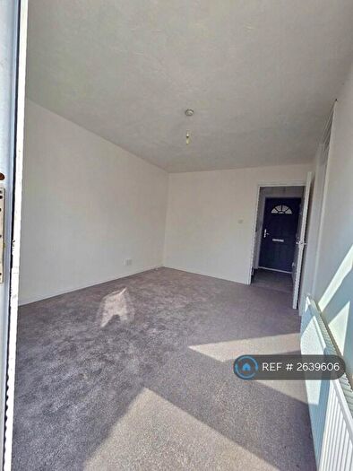 4 Bedroom Terraced House To Rent In Berkeley Path, Luton, LU2