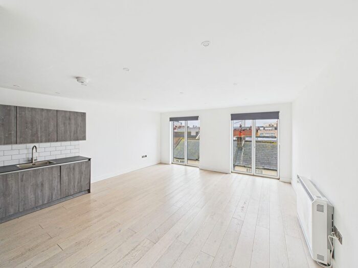 1 Bedroom Flat To Rent In Western Road, Brighton, BN1