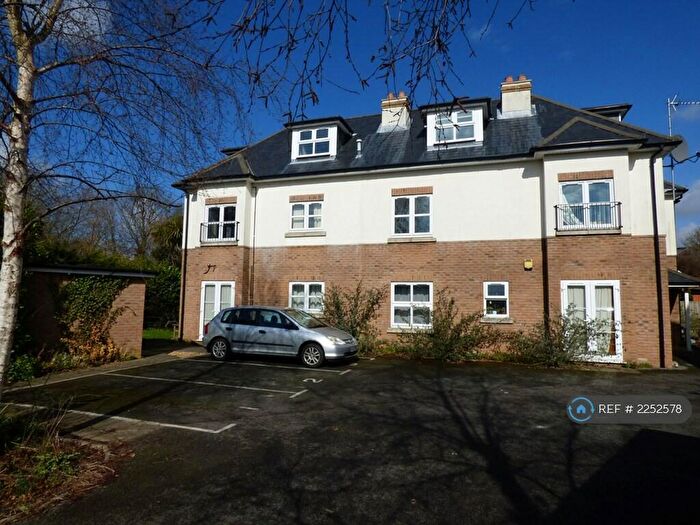 3 Bedroom Flat To Rent In Methuen Road, Bournemouth, BH8