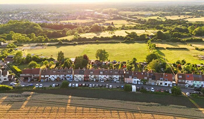 3 Bedroom Cottage For Sale In Parkfield Rank, Pucklechurch, BS16
