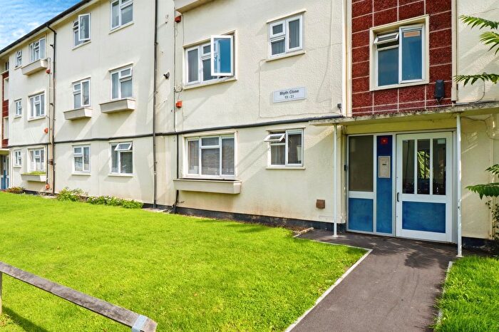 2 Bedroom Flat For Sale In Blyth Close, Southampton, SO16