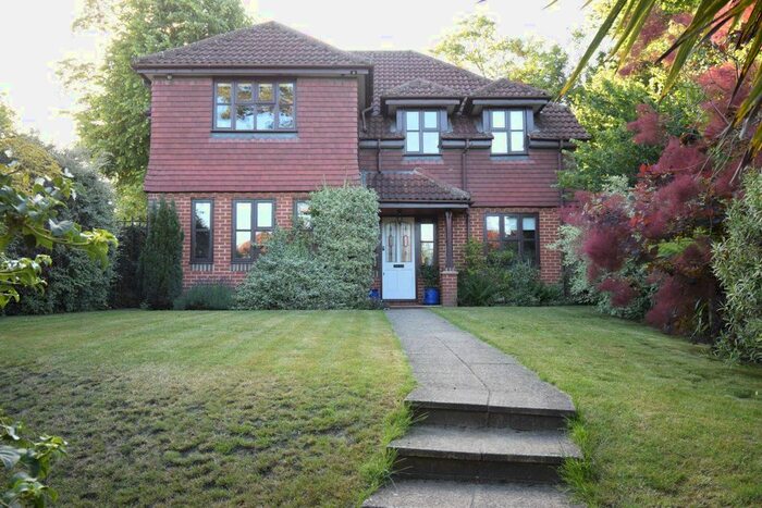 4 Bedroom Detached House To Rent In Bradbourne Vale Road, Sevenoaks, TN13