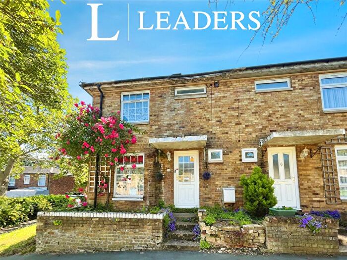 3 Bedroom House For Sale In Hollyfield, Harlow, Essex, CM19