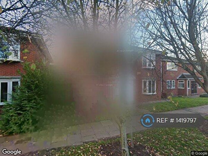 2 Bedroom Flat To Rent In Bessecar, Doncaster, DN4