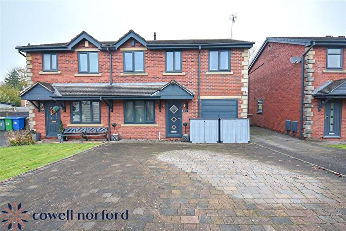 4 Bedroom Semi-Detached House For Sale In Haymaker Rise, Wardle, Rochdale, Greater Manchester, OL12