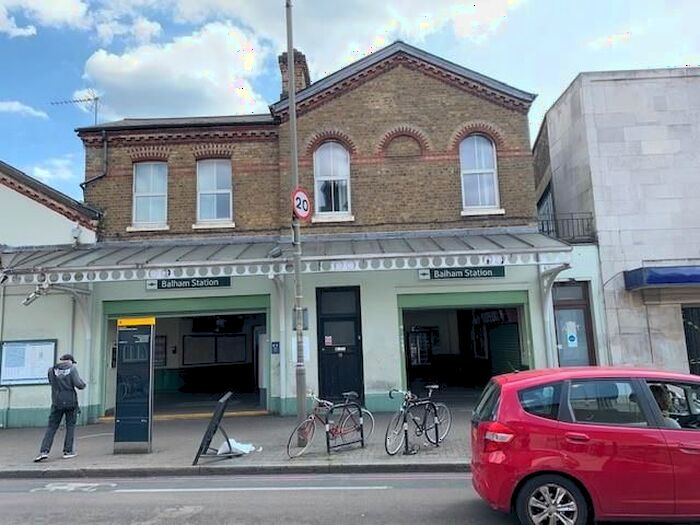 3 Bedroom Flat To Rent In Balham Station Road, London, SW12